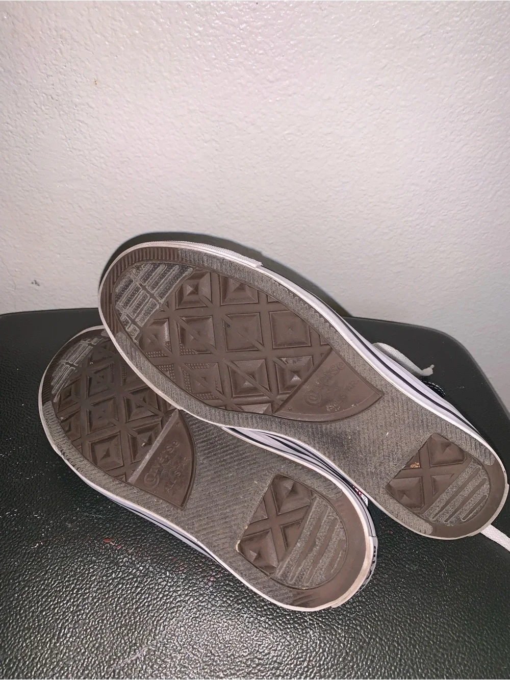 Converse men black and white  High Top Sneakers - Picture 5 of 5